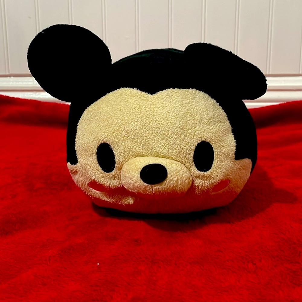 Disney Tsum Tsum giant Mickey Plush 13”